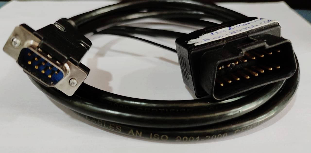 Mahindra Smart OBD-II Male to DB9 male Cable.